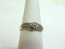 Load image into Gallery viewer, Vintage Estate Women&#39;s 14K White Gold Diamond Ring, 2.8g E3566