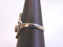 Load image into Gallery viewer, Womens Vintage Estate Sterling Silver Modern Abstract Onyx ? Ring 4.7g E2080