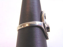Load image into Gallery viewer, Womens Vintage Estate Sterling Silver Modern Abstract Onyx ? Ring 4.7g E2080