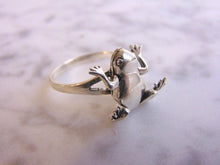 Load image into Gallery viewer, Womens Vintage Estate Sterling Silver Hinged Frog Ring 3.9g E937
