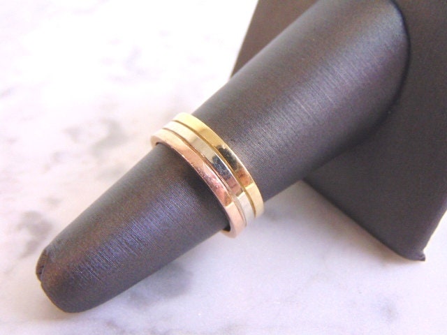 Vintage Estate 14K Multi Tone Gold Wedding Band Ring 5.5g E2554