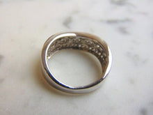Load image into Gallery viewer, Womens Vintage Estate 18k White Gold Diamond Ring 5.4g  E3525