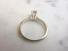 Load image into Gallery viewer, Womens Vintage Estate 14k White Gold Solitaire .50ct Diamond Ring 2.0g  E3524