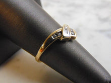 Load image into Gallery viewer, Womens Vintage Estate 10K Yellow Gold Diamond Ring 2.5g E3555