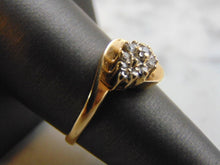 Load image into Gallery viewer, Womens Vintage Estate 14K Yellow Gold Diamond Cluster Ring, 2.9g E3556