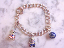 Load image into Gallery viewer, Womens Vintage Sterling Silver Charm Bracelet made in Italy, 22.1g #E4111