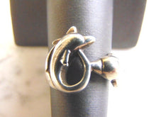 Load image into Gallery viewer, Womens Vintage Estate Sterling Silver Dolphin Ring 6.4g E4140