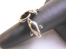 Load image into Gallery viewer, Womens Vintage Estate Sterling Silver Dolphin Ring 6.4g E4140