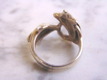 Load image into Gallery viewer, Womens Vintage Estate Sterling Silver Dolphin Ring 6.4g E4140