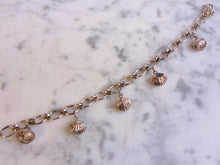Load image into Gallery viewer, Womens Vintage Estate Sterling Silver Seashell Charm Bracelet 13.3g E4211