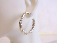 Load image into Gallery viewer, Vintage Estate Womens Sterling Silver Hoop Earrings 12g #E4217