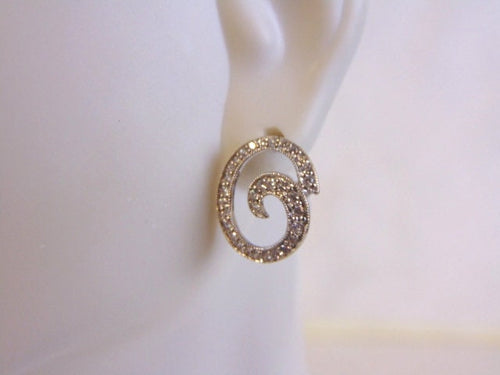 Womens  Vintage Estate Sterling Silver Earrings 1.7g #E4242