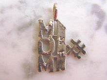 Load image into Gallery viewer, Womens Vintage Estate Sterling Silver "#1 MOM" Pendant 1.6g E4127