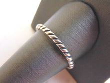 Load image into Gallery viewer, Womens Vintage Estate Sterling Silver Ring 2.1g E4487
