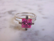 Load image into Gallery viewer, Womens Vintage Estate Sterling Silver Rose Quartz Ring 3.9g E4493
