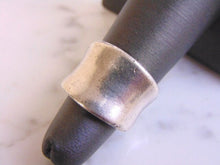 Load image into Gallery viewer, Womens Vintage Estate Sterling Silver Modernist Ring 7.9g E4529