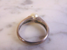 Load image into Gallery viewer, Womans Vintage Estate Sterling Silver Ring 2.8g E4129