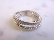 Load image into Gallery viewer, Womens 14K White Gold Diamond Ring 6.0g E3516