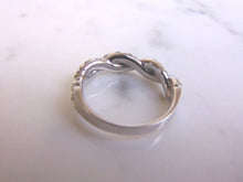 Load image into Gallery viewer, Womens 14K White Gold Diamond Braided Ring 3.9g E2145