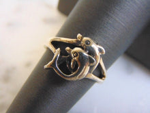 Load image into Gallery viewer, Womens Vintage Estate Sterling Silver Dolphins Ring 4.1g E4565