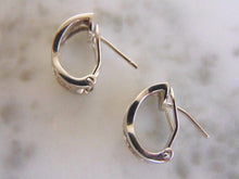 Load image into Gallery viewer, Womens Vintage Estate Sterling Silver Earrings 3.2g E4567