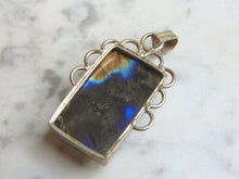 Load image into Gallery viewer, Womens Vintage Estate Sterling Silver Labradorite Stone Pendant 15.4g E4708