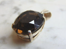 Load image into Gallery viewer, Womens Vintage Estate Sterling Silver Grossular Stone Pendant 11g E4730