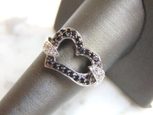 Load image into Gallery viewer, Womens Vintage Estate Sterling Silver Onyx Stone Heart Ring 5g E4846