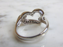 Load image into Gallery viewer, Womens Vintage Estate Sterling Silver Onyx Stone Heart Ring 5g E4846