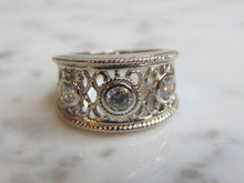 Load image into Gallery viewer, Womens Vintage Estate Sterling Silver CZ Stones Ring 5.6g E4849