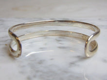 Load image into Gallery viewer, Womens Vintage Estate Sterling Silver Modernist Cuff Bracelet 21.5g E4868
