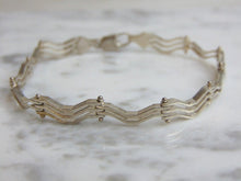 Load image into Gallery viewer, Womens Vintage Estate Sterling Silver Link Bracelet 10.3g E4876