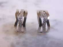 Load image into Gallery viewer, Womens Vintage Estate Sterling Silver Earrings 3.2g E4567