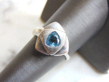 Load image into Gallery viewer, Womens Vintage Estate Sterling Silver Aquamarine Stone Ring 4.7g E4718