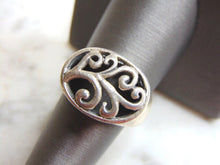 Load image into Gallery viewer, Womens Vintage Estate Sterling Silver Ring 7.0g E4746