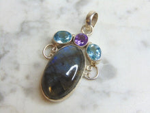 Load image into Gallery viewer, Womens Vintage Estate Sterling Silver Labradorite Stone Pendant 10.6g E4806