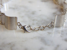 Load image into Gallery viewer, Womens Vintage Estate Sterling Silver Link Bracelet 15.7g E4864
