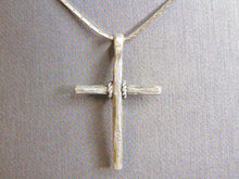 Load image into Gallery viewer, Womens Vintage Estate Sterling Silver Necklace w/ Cross Pendant 4.5g E4897