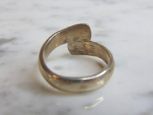 Load image into Gallery viewer, Womens Vintage Estate Sterling Silver Modernist Ring 5.3g E4904