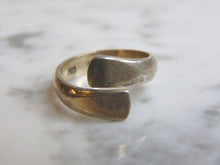Load image into Gallery viewer, Womens Vintage Estate Sterling Silver Modernist Ring 5.3g E4904
