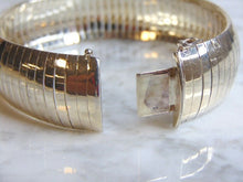 Load image into Gallery viewer, Womens Vintage Estate Sterling Silver Bracelet 35.3g E4953