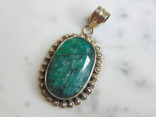 Load image into Gallery viewer, Womens Vintage Estate Sterling Silver Aventurine Stone Pendant 11.5g E4968