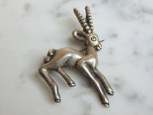 Load image into Gallery viewer, Womens Vintage Estate Sterling Silver Antelope Brooch 8.4g E5090
