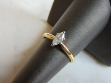 Load image into Gallery viewer, Womens Vintage Estate 14K Yellow Gold, .50cts Marquise Diamond Ring, 2.3g E3351