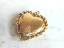 Load image into Gallery viewer, Womens Vintage Estate 14K Yellow Gold Heart Locket Pendant 13.9g E3390