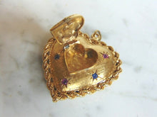 Load image into Gallery viewer, Womens Vintage Estate 14K Yellow Gold Heart Locket Pendant 13.9g E3390