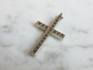 Vintage Estate 10k White Gold & Diamonds Religious Crucifix Cross Pendant 4.1g E2951