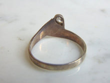 Load image into Gallery viewer, Womens Vintage Estate Sterling Silver CZ Ring 2.1g E5361