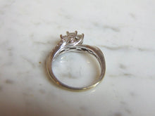 Load image into Gallery viewer, Vintage Estate Women&#39;s 10K White Gold, .59cts Diamond Ring, 2.9g E3353