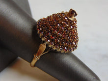 Load image into Gallery viewer, Womens Vintage Estate 10K Yellow Gold Garnet Cocktail Ring 7.9g E3364